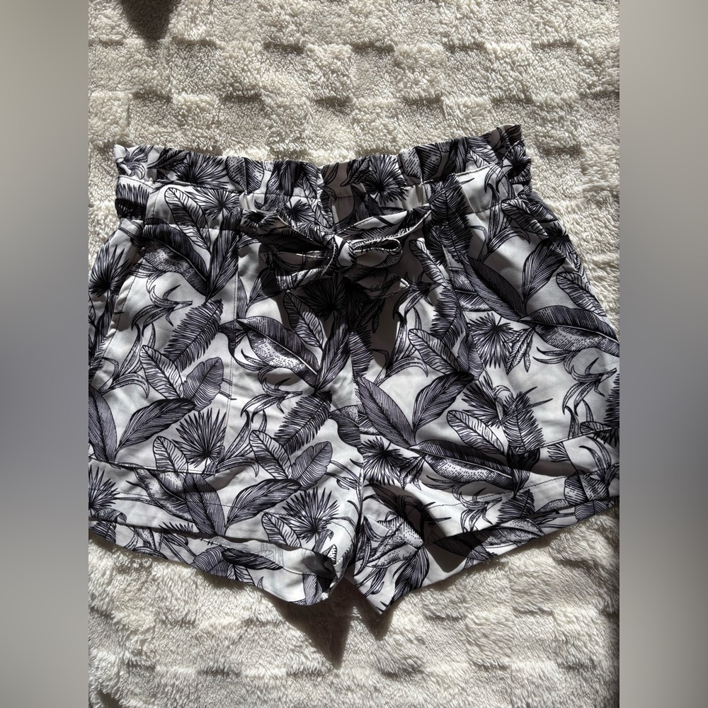 High waisted floral shorts